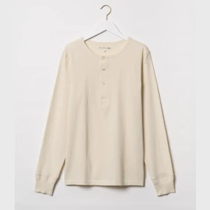 Merz b.Schwanen 2M06 Vintage Machine Refined Classic Fit Long Sleeve Henley